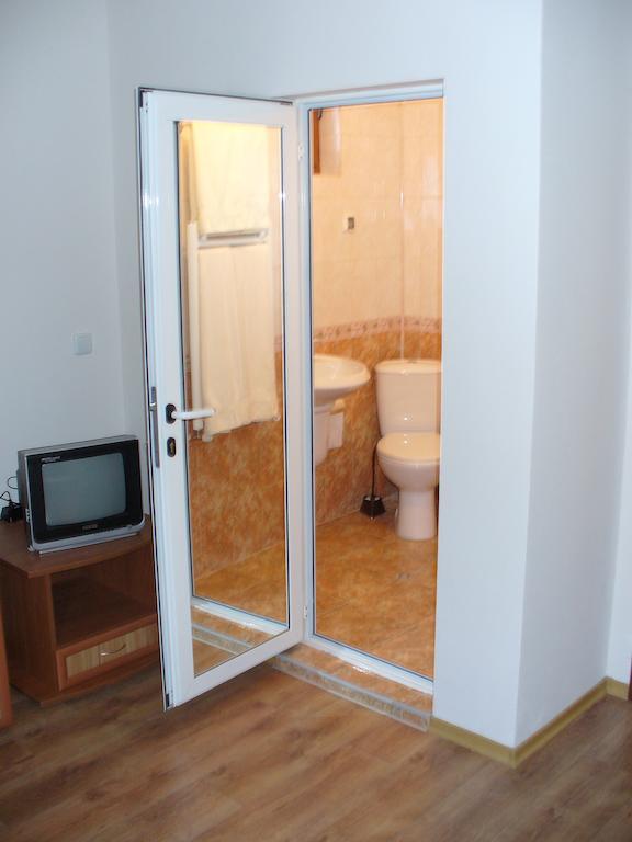 Balkanets  Guest House Alfa Daniel חדר תמונה
